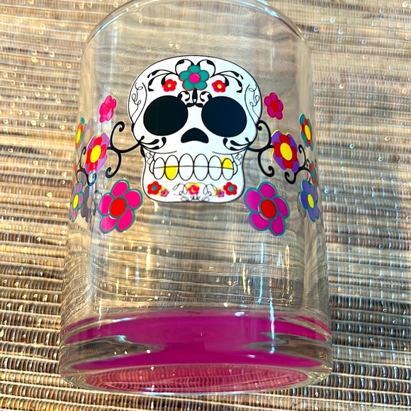 💀💀Sugar Skulls Set of 4 Double Old-Fashioned Glasses.  NWT. - Picture 4 of 9